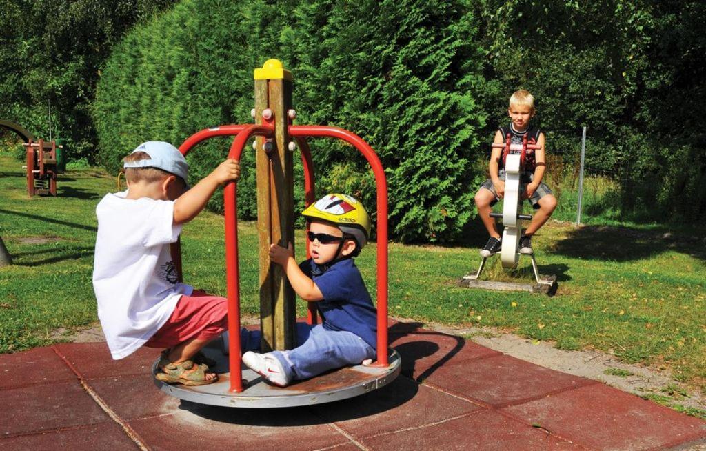 Ferienpark Freesenbruch Wohnung 4 4 - Seeschwalbe Zingst Exterior foto